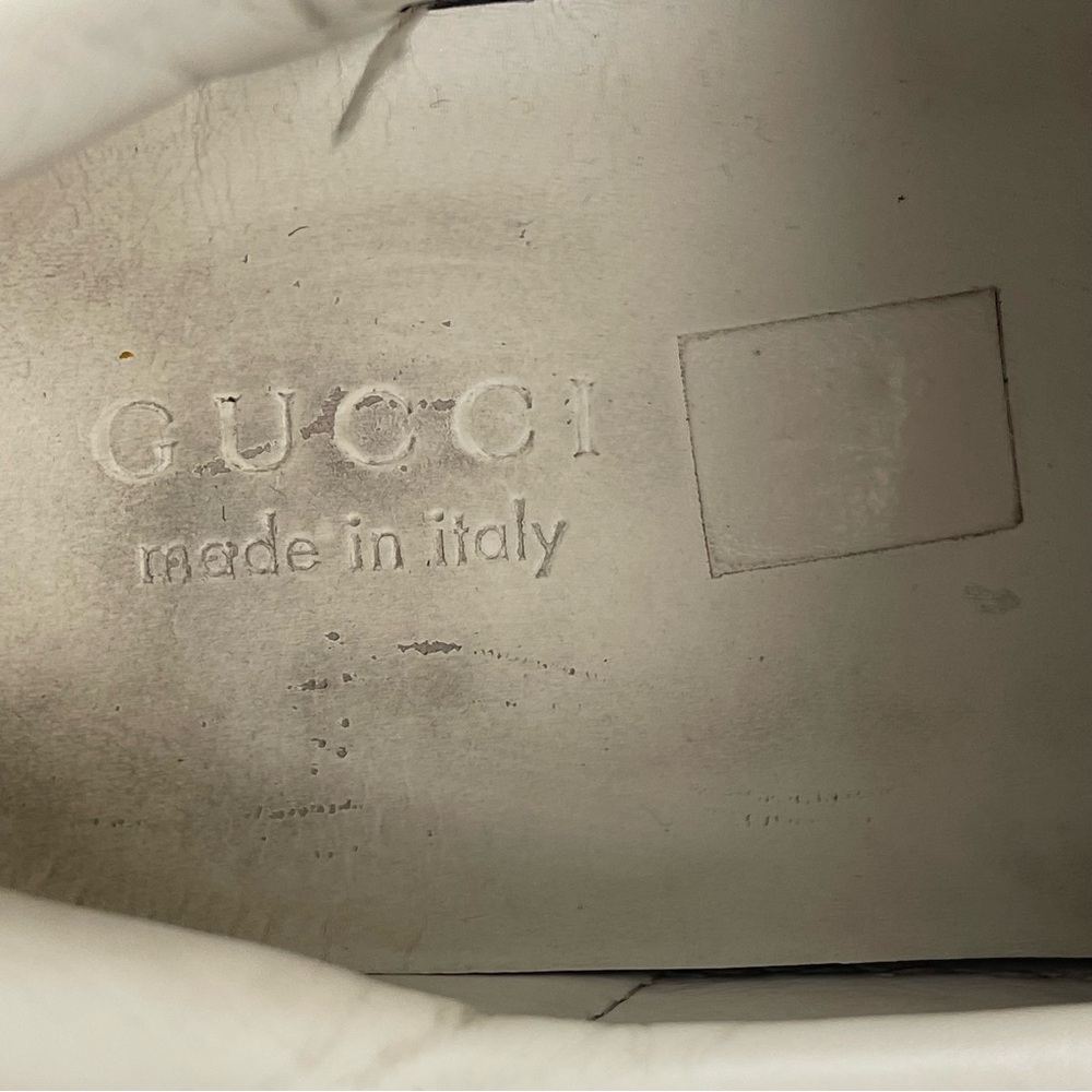 Black Leather Men's Low-Top Sneakers with Green/Red Stripe - Picture 11 of 12